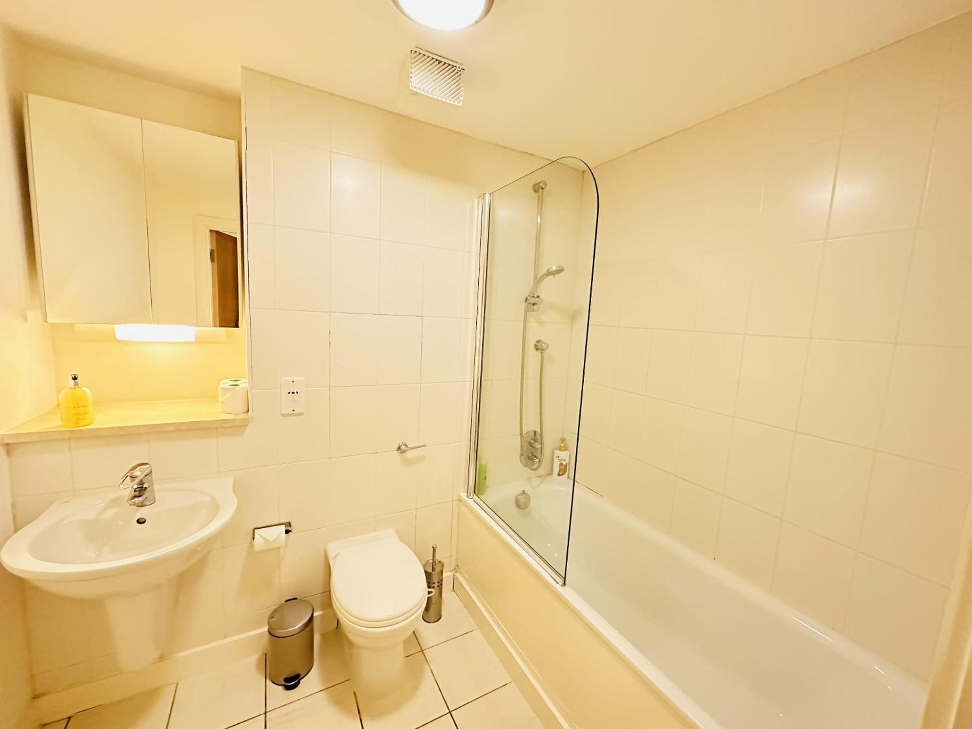 Cosy Modern Tower Bridge Apartment London Phòng bức ảnh