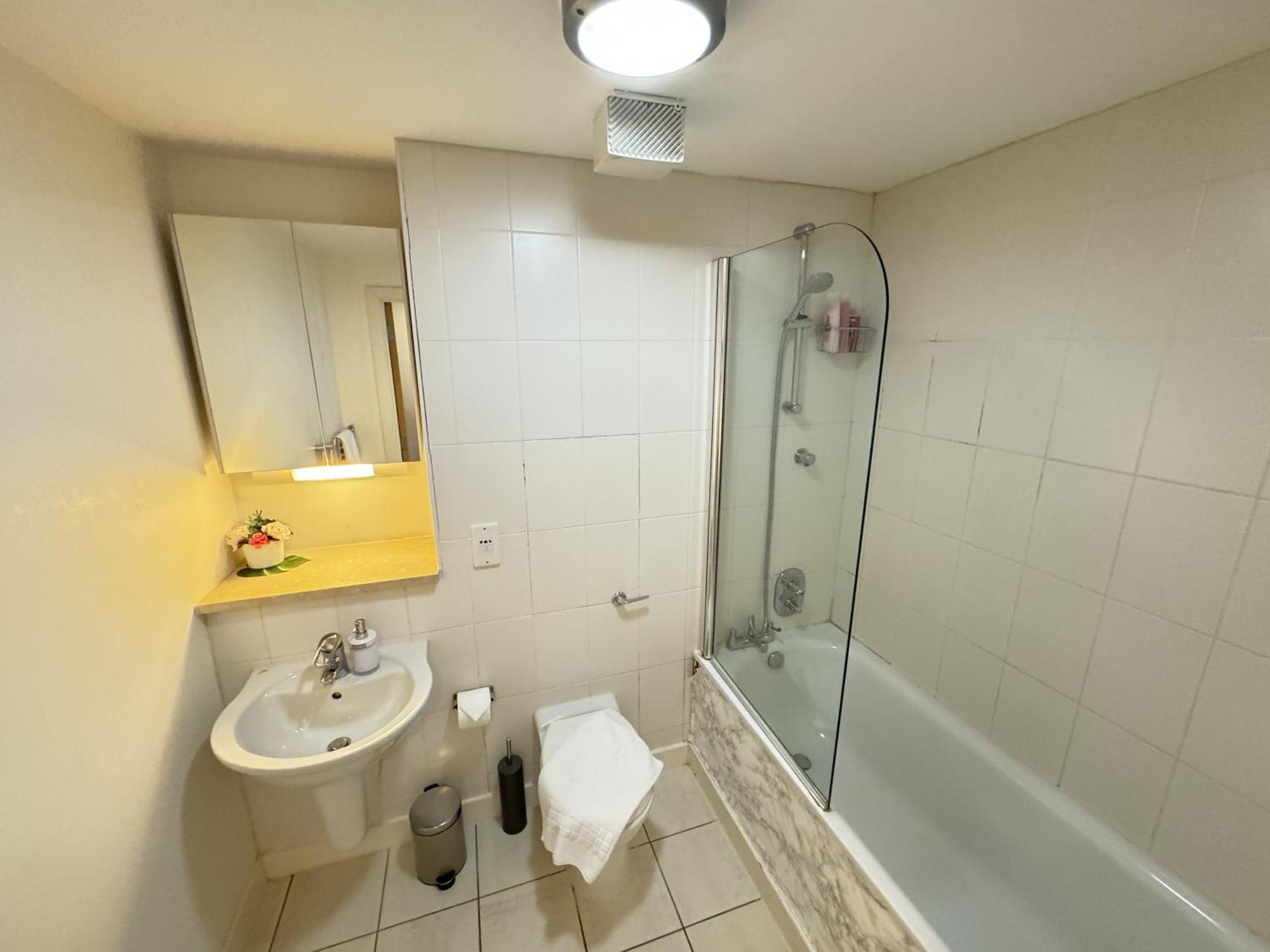 Cosy Modern Tower Bridge Apartment London Ngoại thất bức ảnh